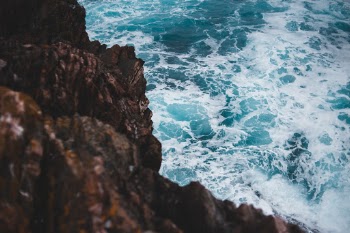 Unsplash ID Tb75lOWusBU