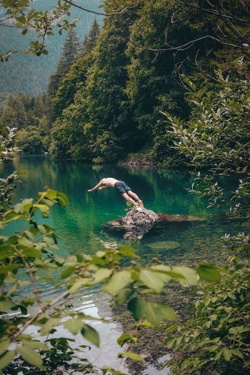 Unsplash ID ud0IUeBQ8dk