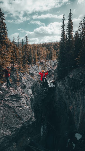 Unsplash ID UOvoBTVpAEg