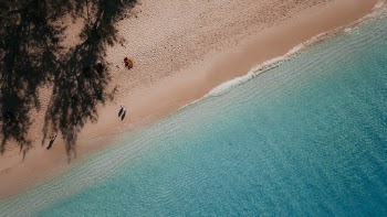 Unsplash ID UrhXqR6Q9VY