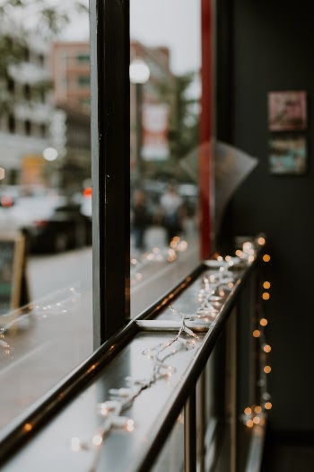Unsplash ID URXUtgoq4E0