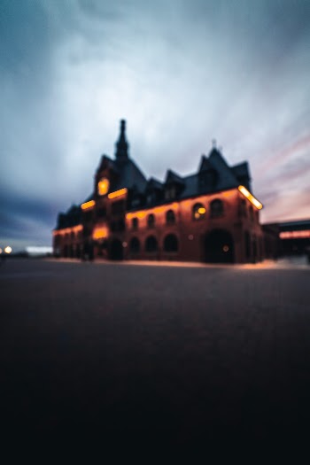 Unsplash ID uZ2Ir3_V-m0