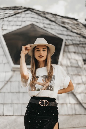 Unsplash ID uZBih3dJyVk