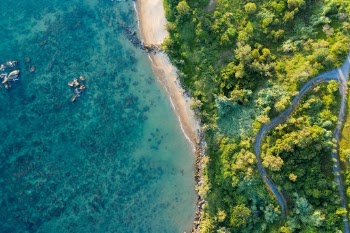 Unsplash ID v63UL8s28Ew