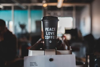 Unsplash ID V6JNoLCGI7U