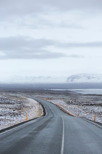 Unsplash ID V75cvKc4XXk