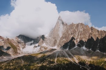 Unsplash ID vAw0eReOduk