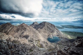Unsplash ID VeGNeHkD3eY