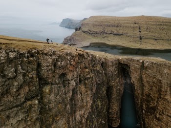 Unsplash ID VeoBY9YSof8