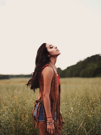 Unsplash ID vExD0Y0Aei0