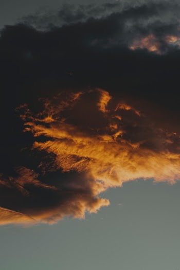 Unsplash ID Vm9OnYpSmI4