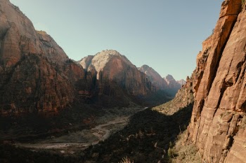 Unsplash ID vpaHZEYx35U
