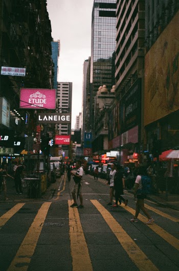 Unsplash ID Vrvf37yvf-g