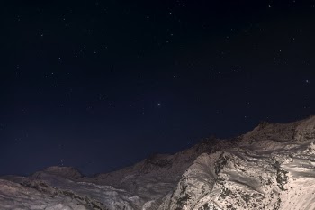 Unsplash ID vTftVP9jo_4