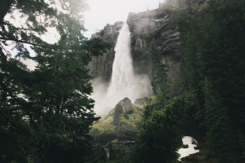 Unsplash ID vxo4H2R6Cm0