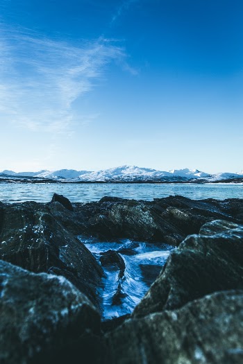 Unsplash ID wfw2tMMTX9M