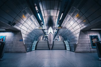 Unsplash ID wLir2te7R9M