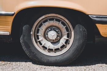 Unsplash ID WxUEB_WTMUM
