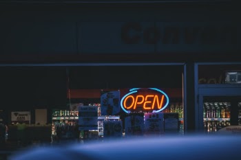 Unsplash ID XbxothjMRL0