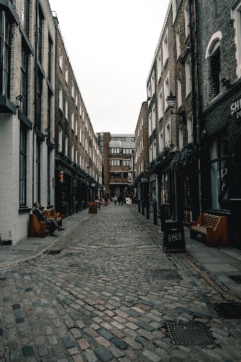 Unsplash ID xhazxyQ2kBE