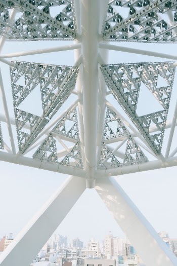 Unsplash ID xhB9Pf4IfMQ