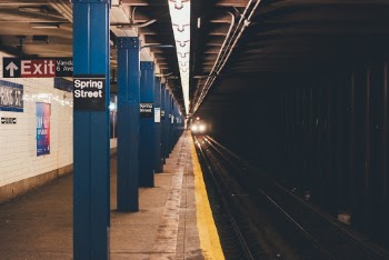 Unsplash ID xJ7CYemgOkI