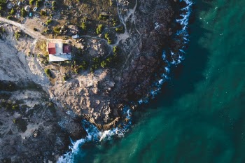 Unsplash ID xQXtlKg1r8w