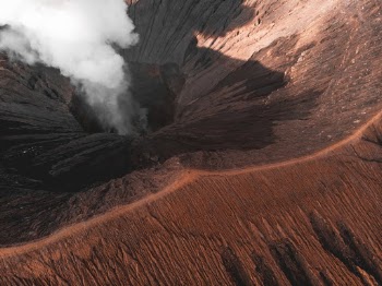 Unsplash ID Y6oFLC-KnEA