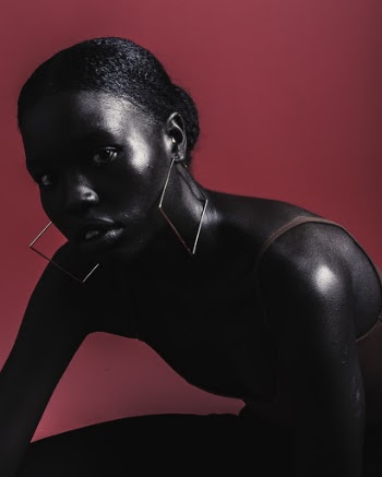 Unsplash ID Yi4Zs64l0tE
