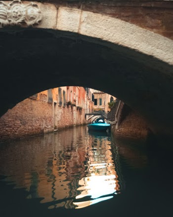 Unsplash ID yioXiArPF9Y