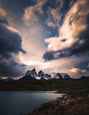 Unsplash ID YK_8mABhrtc