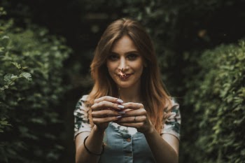 Unsplash ID YLVxdS8ZMR4