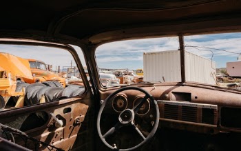Unsplash ID YQEeLgS4XRs