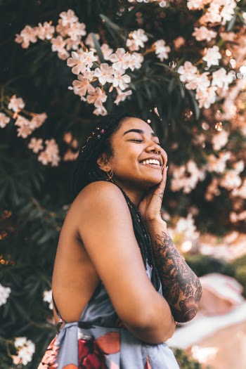 Unsplash ID yUuMYk3L6rM