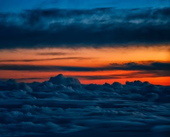 Unsplash ID Yx0sVL2H8pA