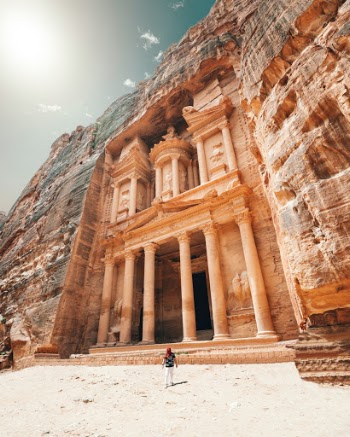 Unsplash ID yYeM9Wkz5ng