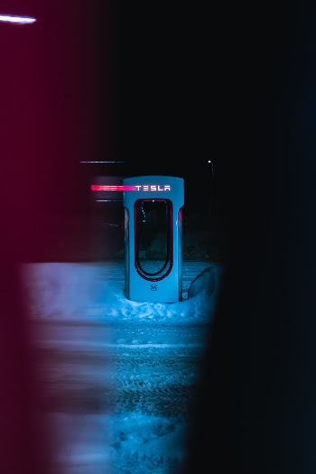 Unsplash ID z38c658bsHY