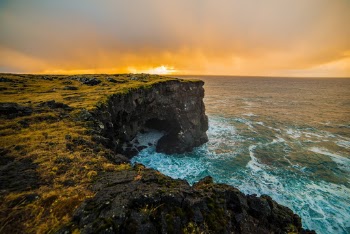 Unsplash ID z4TwyDCAqnY