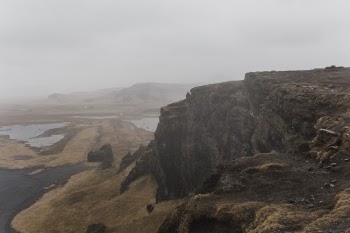 Unsplash ID Z9gX-6Ly6xo