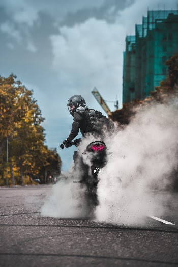 Unsplash ID zdHQhmJU6q4
