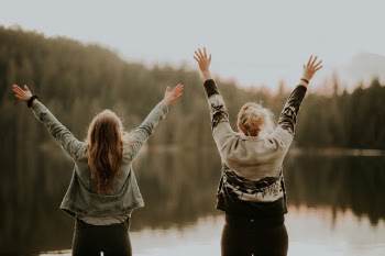 Unsplash ID zeqWK0n5PNM