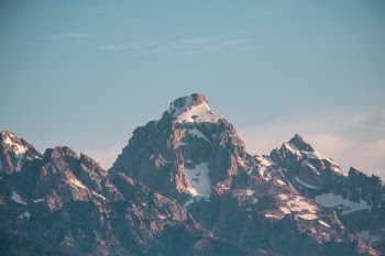 Unsplash ID ZFB9S3LNcVg