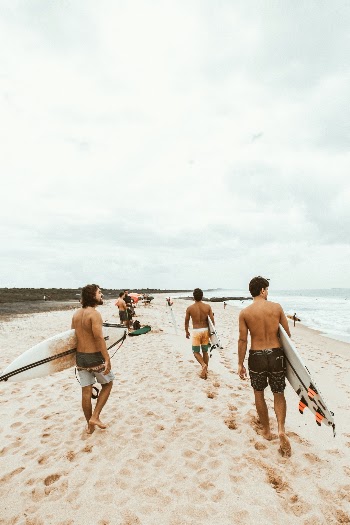 Unsplash ID zh8M3cvvtmY