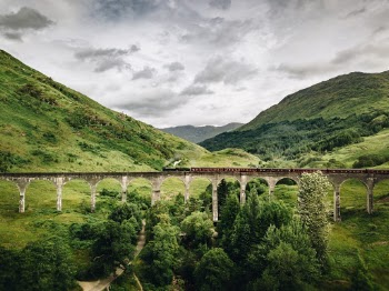 Unsplash ID zNNPSqKRR2c