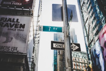 Unsplash ID zRoI7dqmAOw