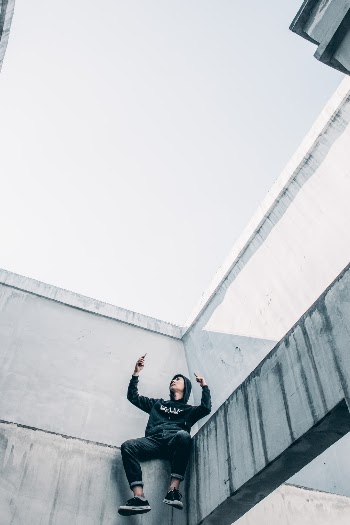 Unsplash ID ZRzrKtDzMBU