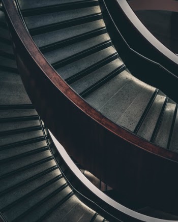 Unsplash ID zSg_v4ozTlM