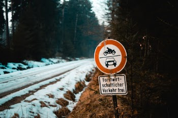 Unsplash ID ZVKqT_RNB58