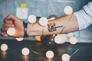 Unsplash ID zVol2d6hU-I