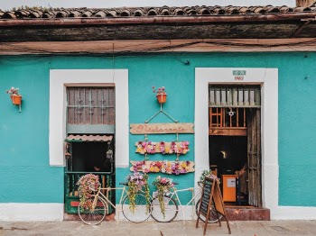 Unsplash ID zvxVDpUKKwo